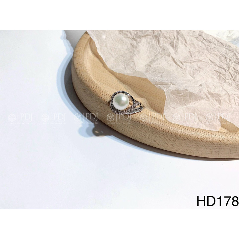 Nhẫn ngọc trai bạc M178